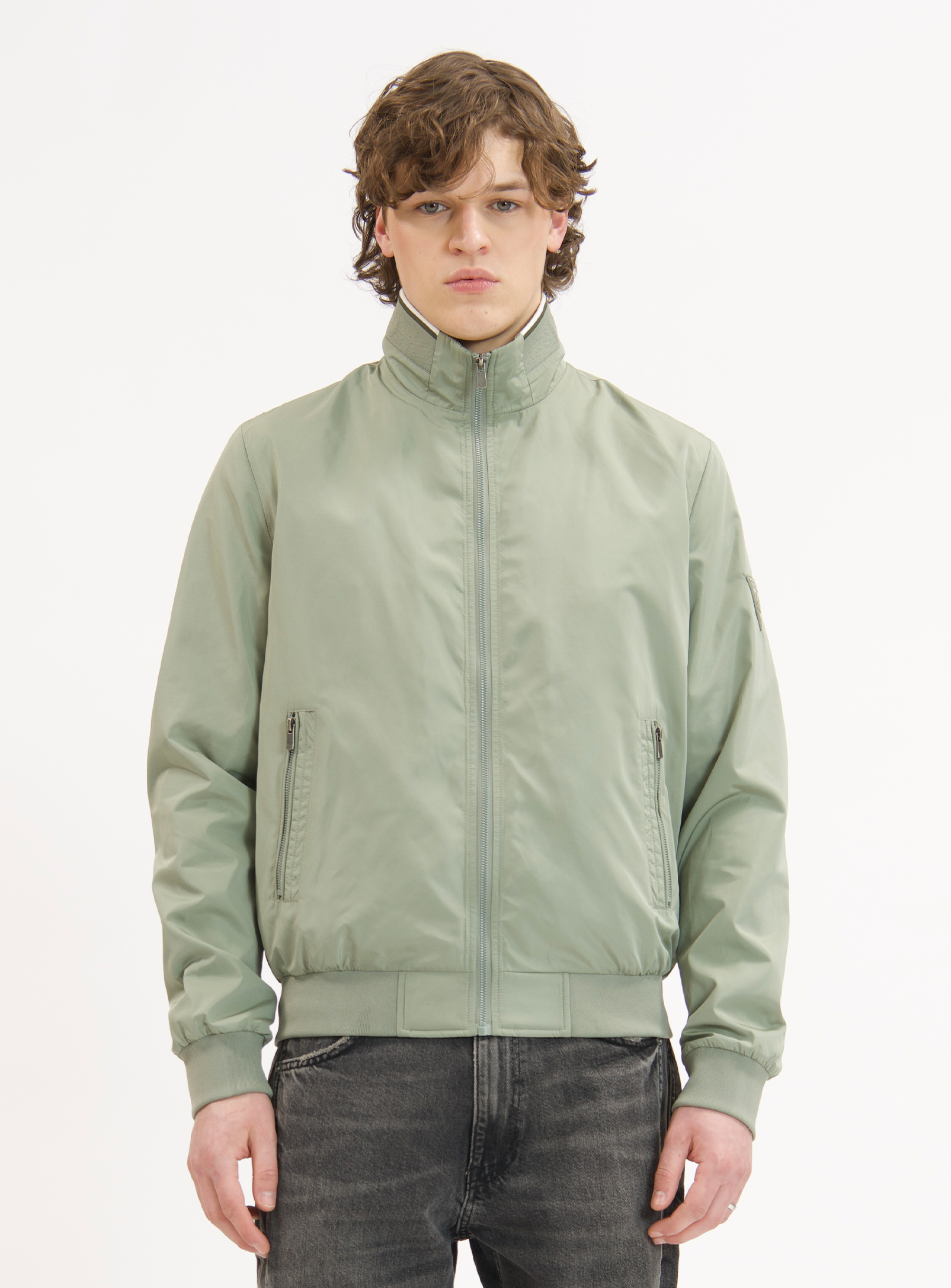 BELVOIR | High Density Nylon Windbreaker