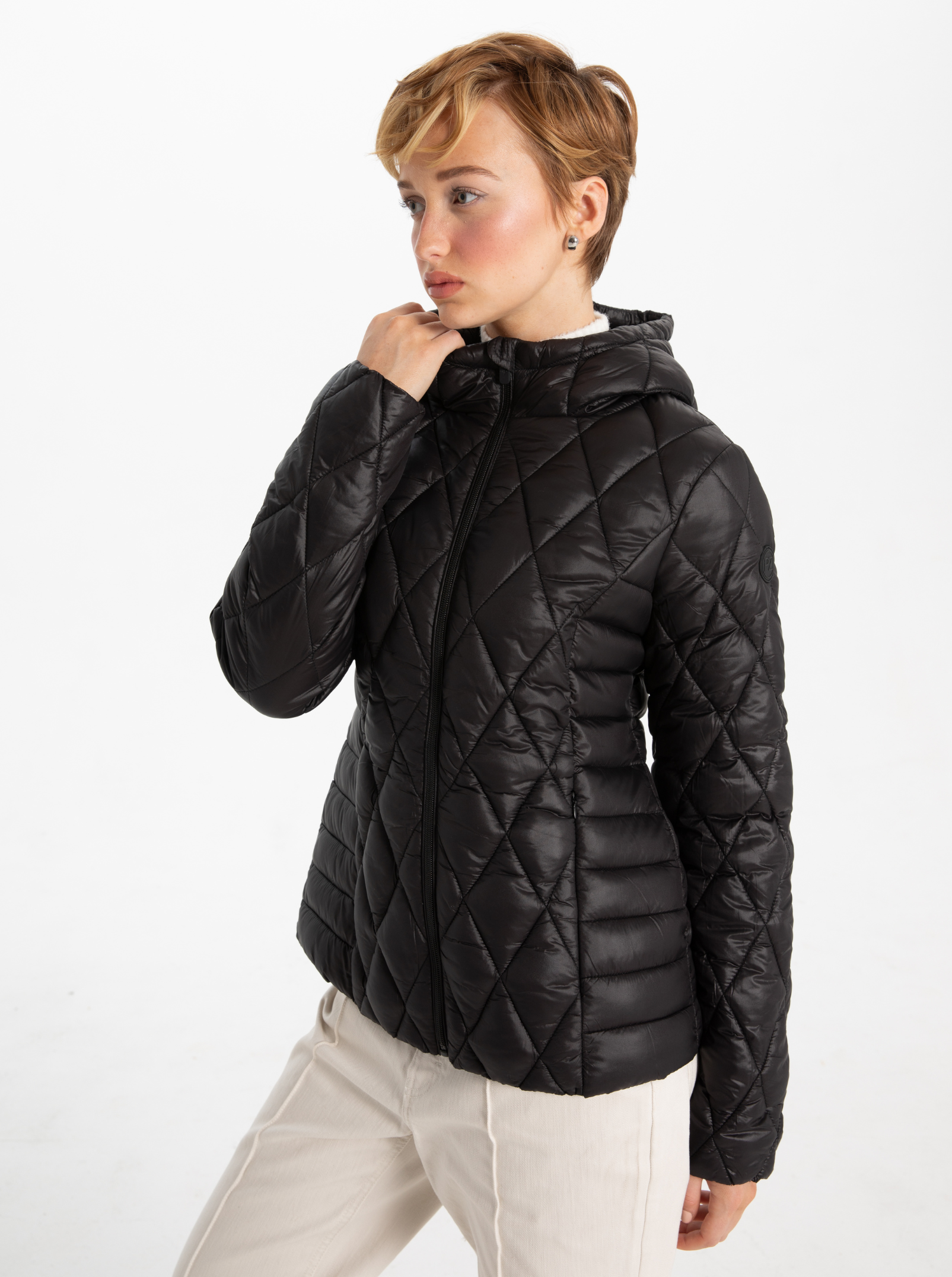 LOUISEVILLE | Short diamond quilting ultralight jacket