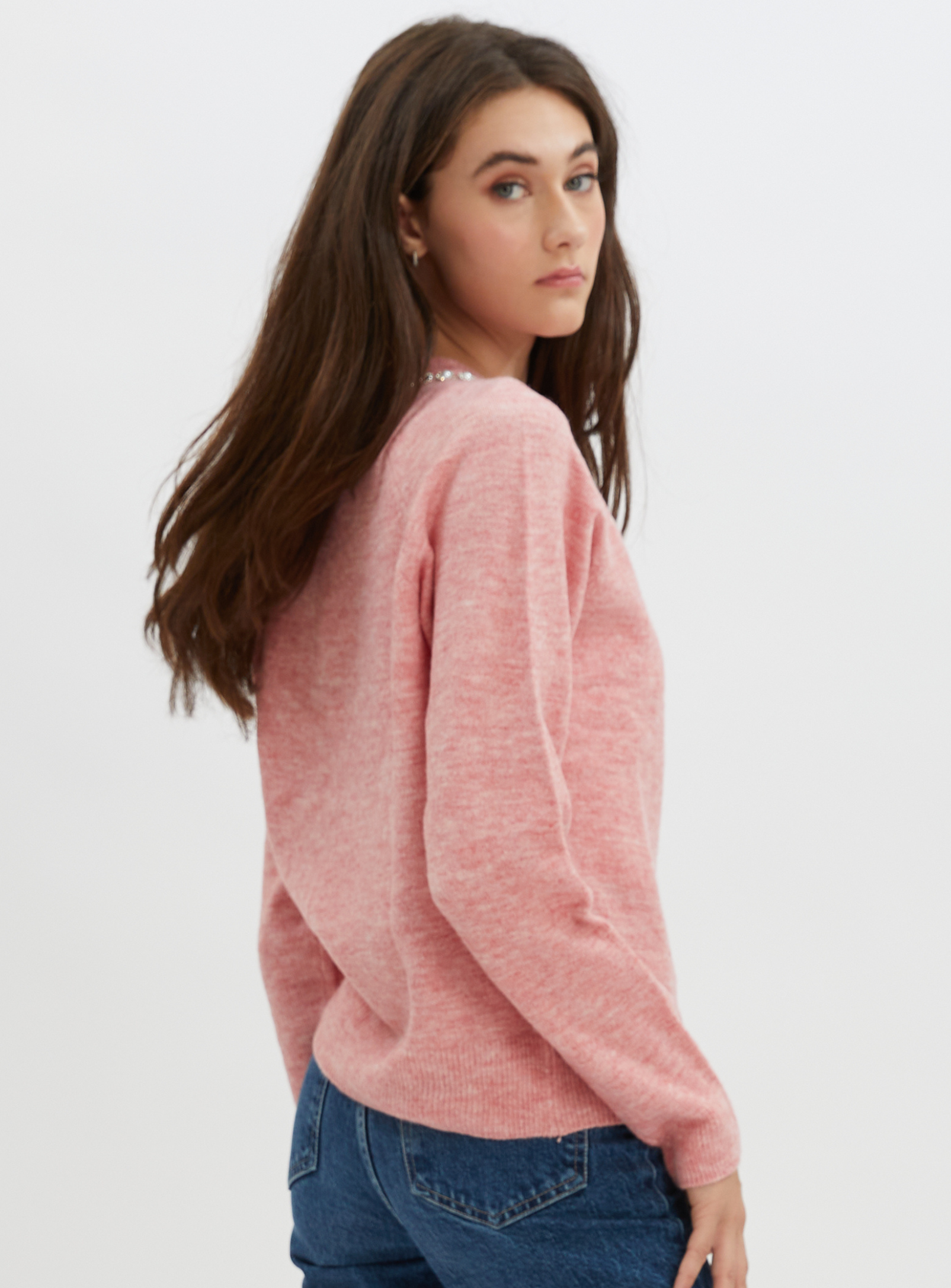 CHARLIE | Round neck sweater with jewel neckline