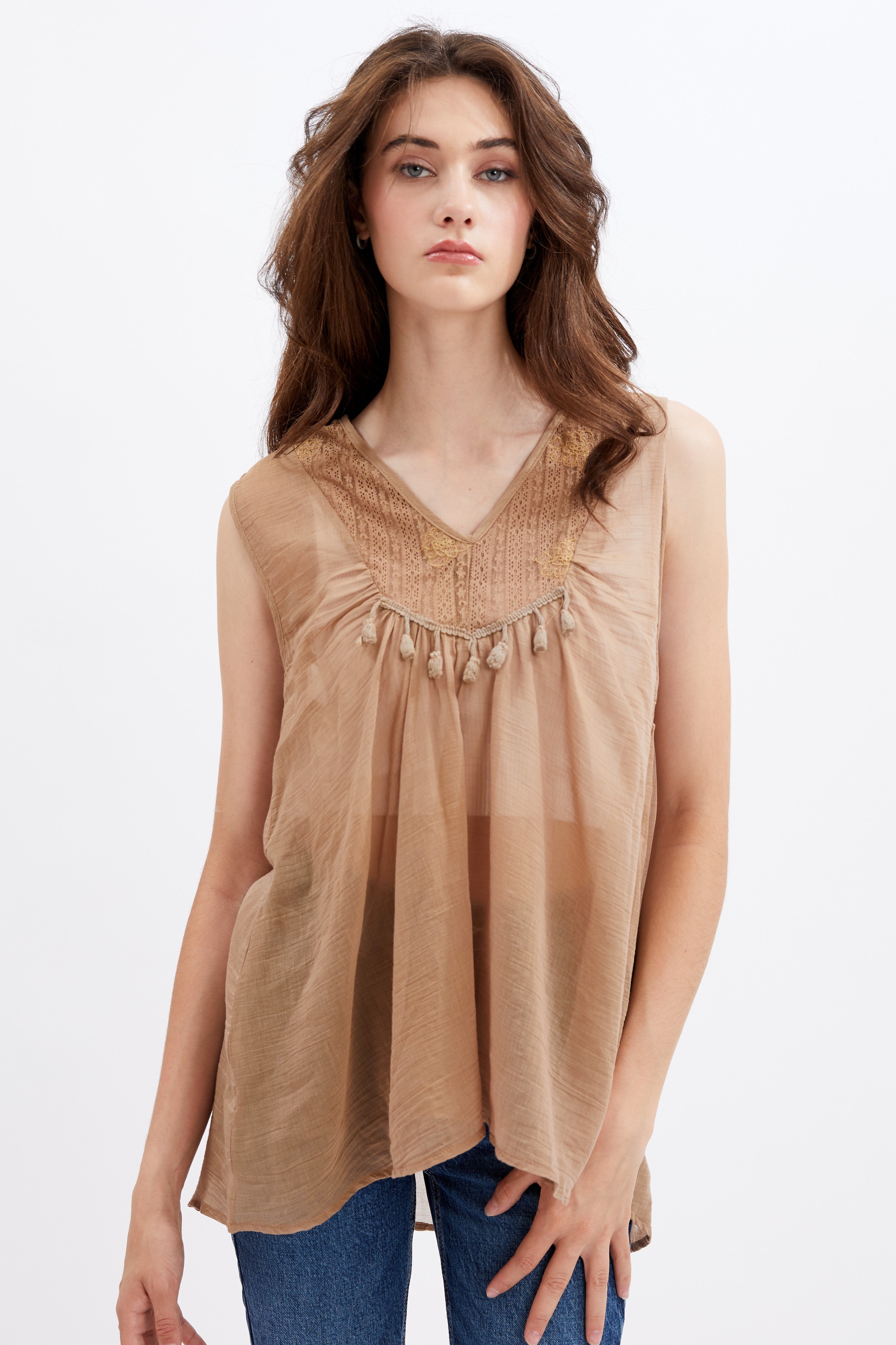 ERIN | Sleeveless HI LOW Hem Blouse – Point Zero