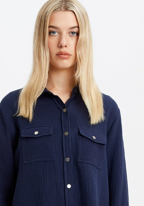 EUREKA | Buttoned up crepe shirt