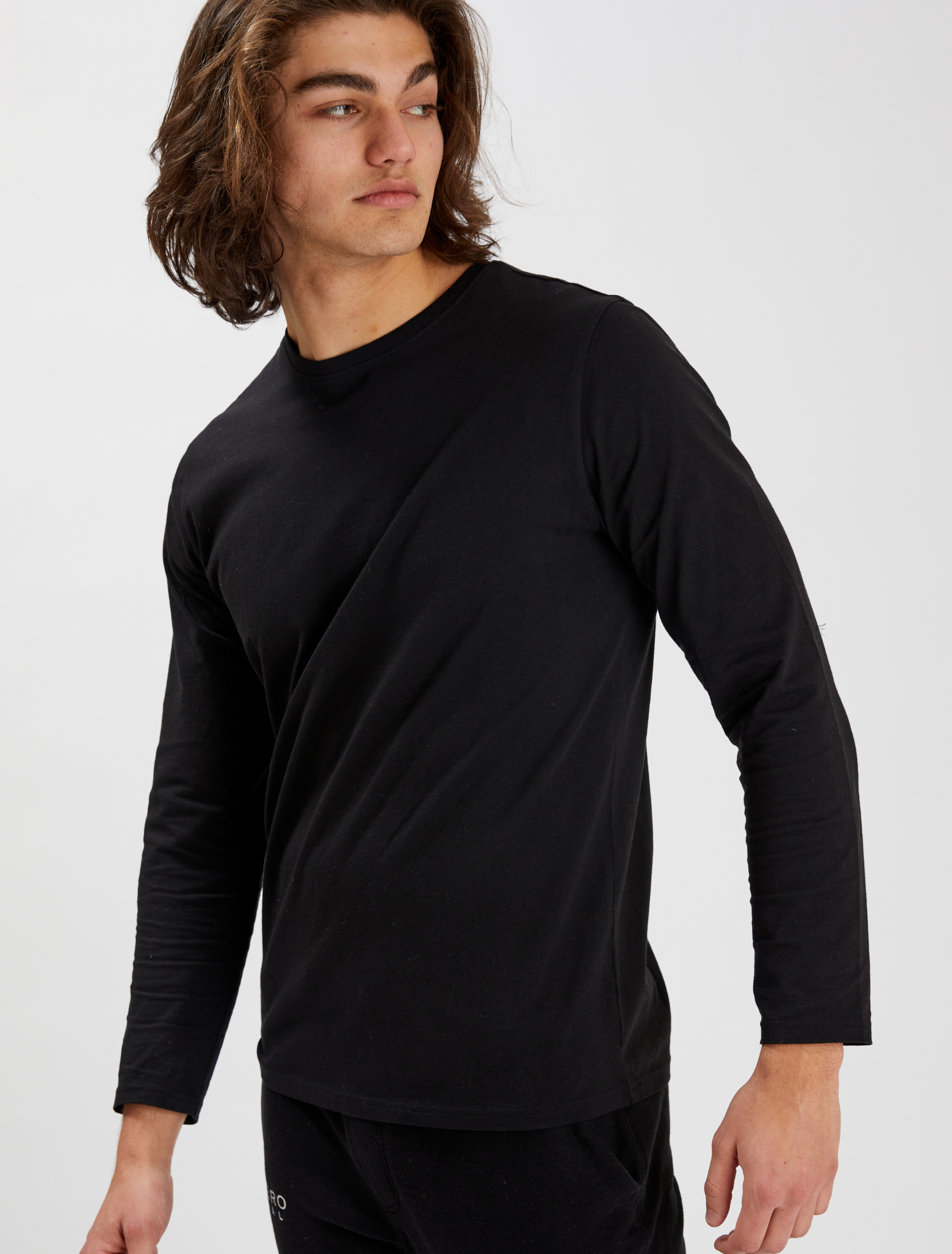 KEL | Long sleeve basic cotton crewneck T-shirt